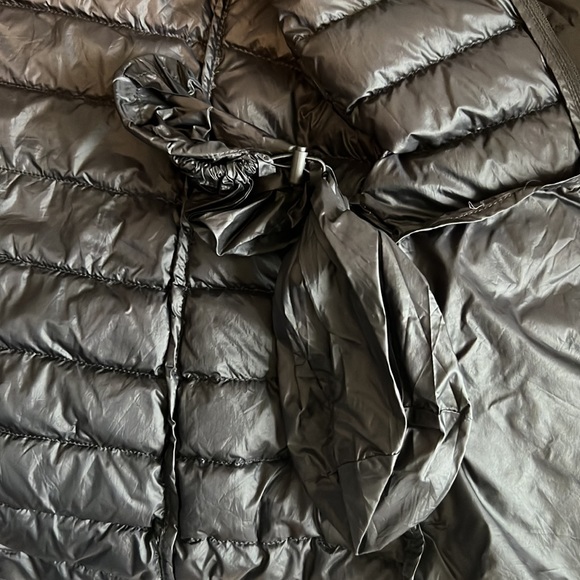 TNA puffer - Picture 5 of 5